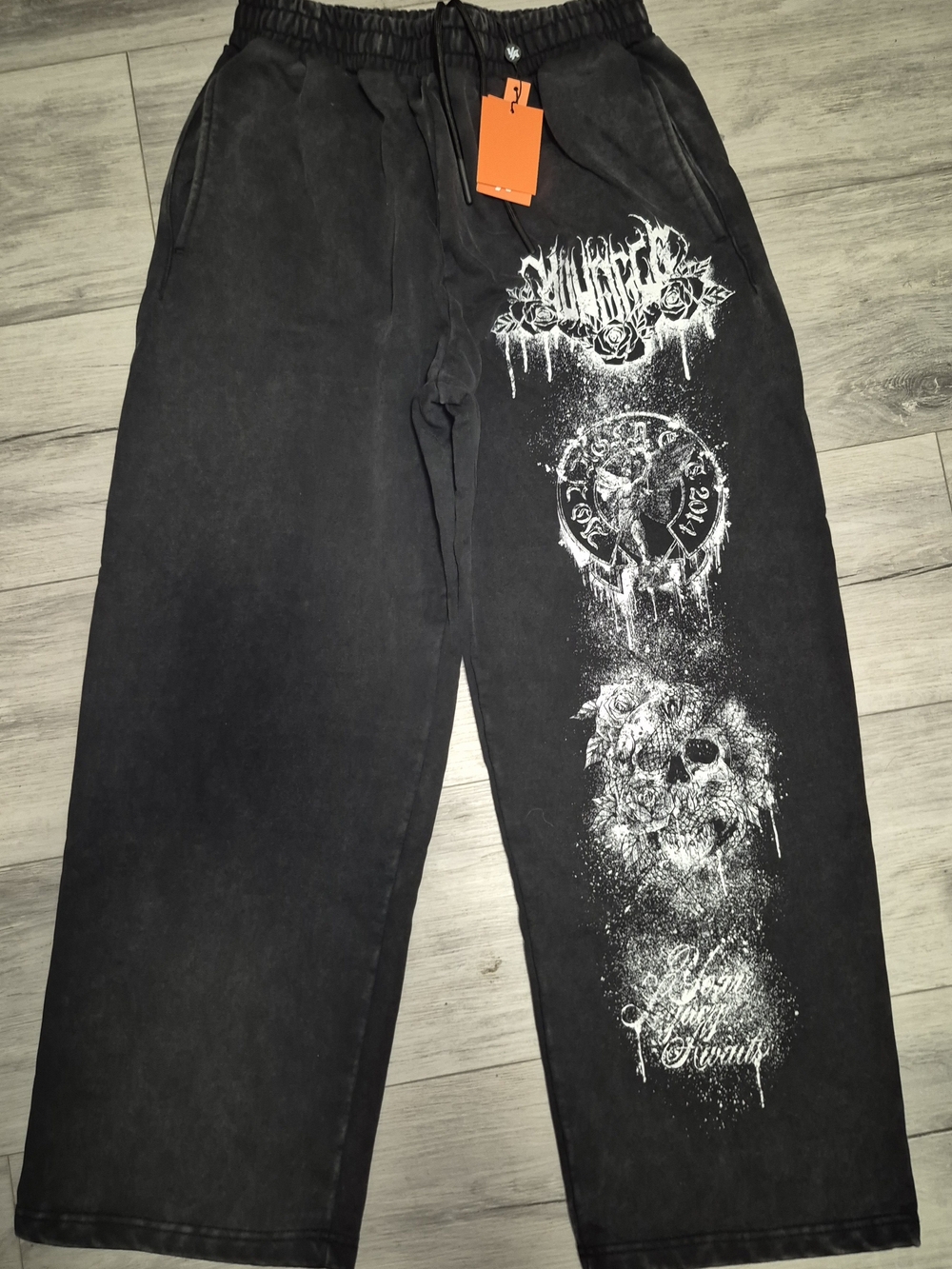 YoungLA NWT Size L Gothic Skull Graphic Baggy Sweatpants Washed Black